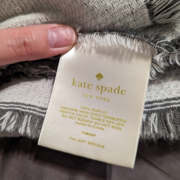 Kate Spade throw blanket - Picture 2 of 3
